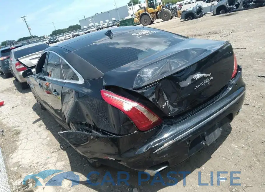 SAJXJ1CD1F8V85070# 3