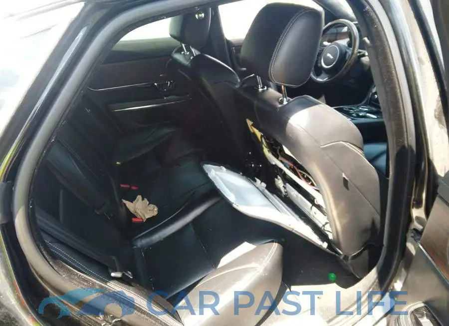 SAJXJ1CD1F8V85070# 8