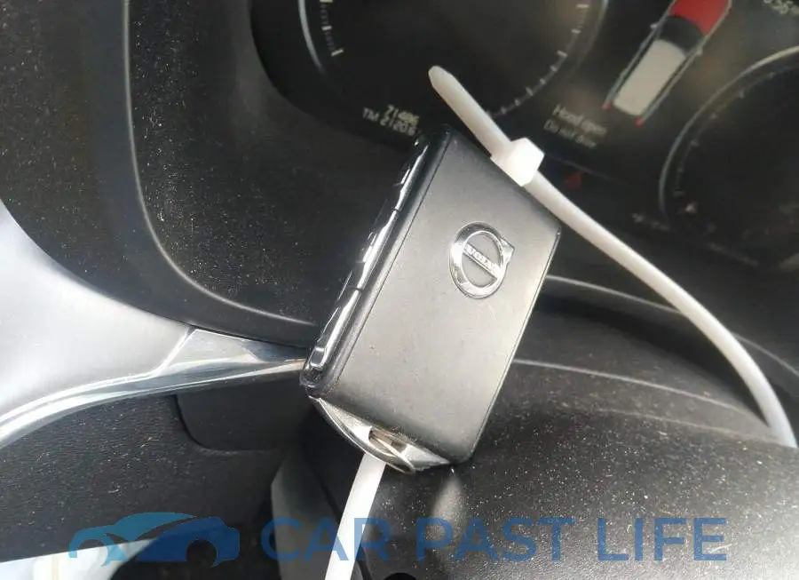 LYVA22RK6LB564547# 11