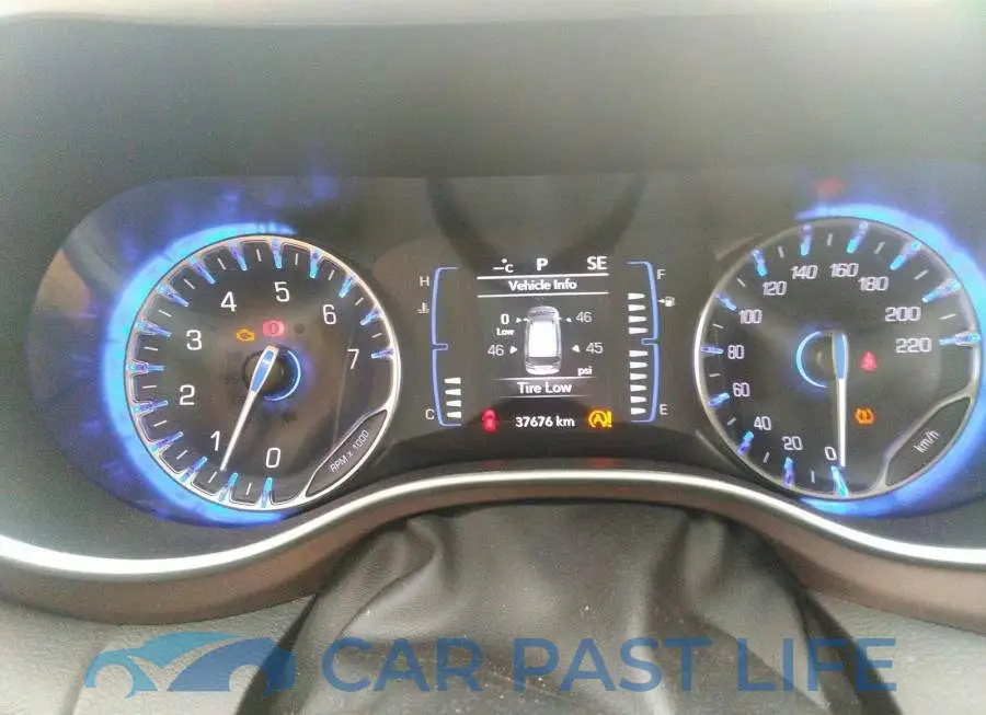 2C4RC1ZG7NR134277# 7
