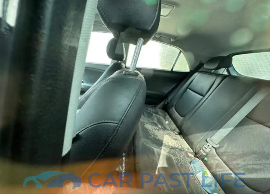 3KPA35AB2JE037021# 8