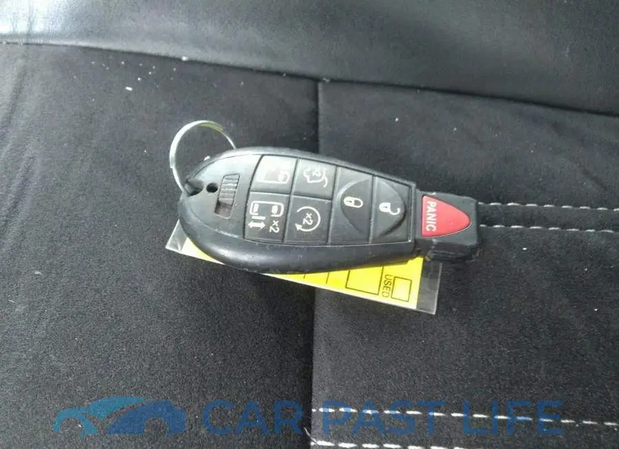 2C4RC1JGXFR720405# 11