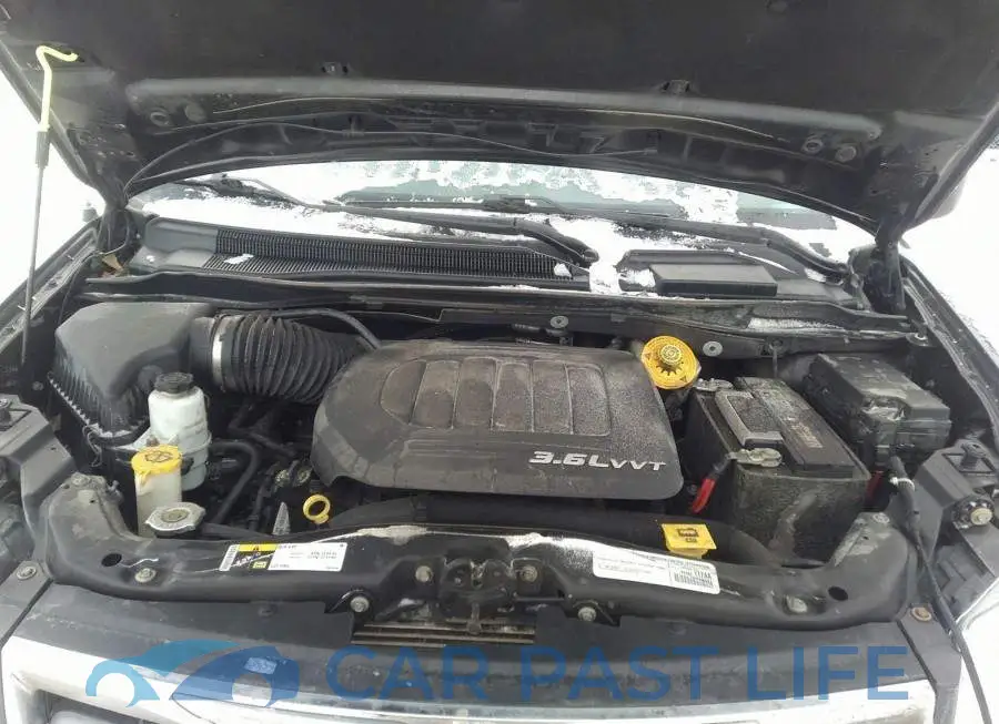 2C4RC1JGXFR720405# 10