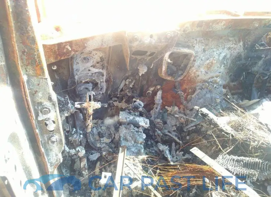1C4RJFLG9JC372999# 7