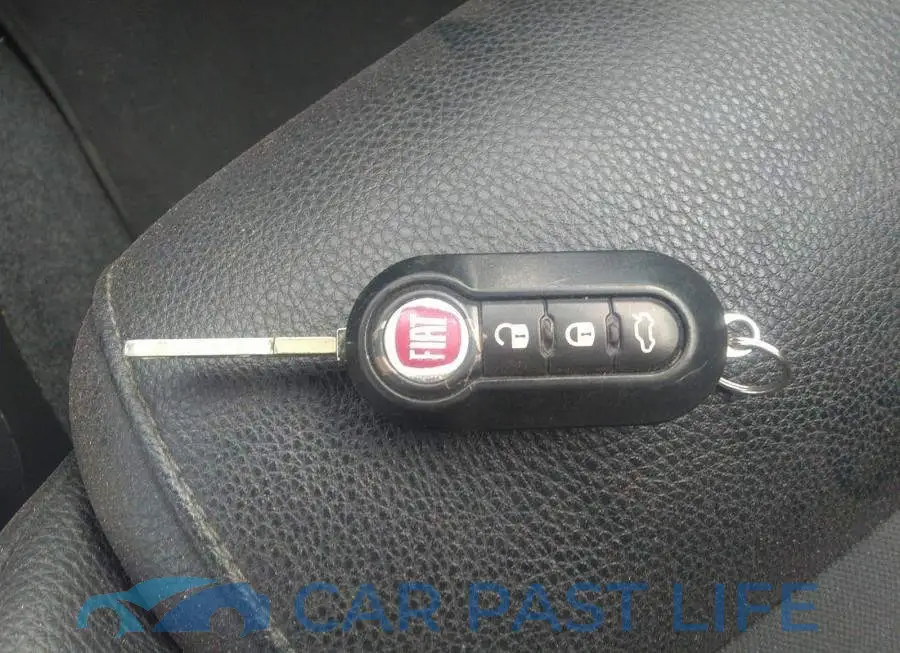 3C3CFFBR9GT125820# 11