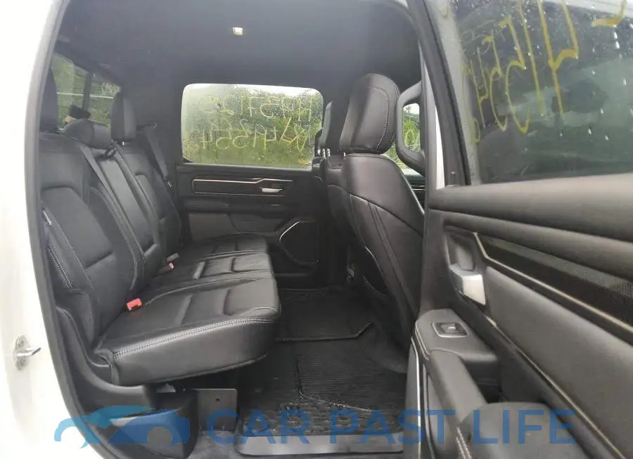 1C6SRFLT8LN415542# 8