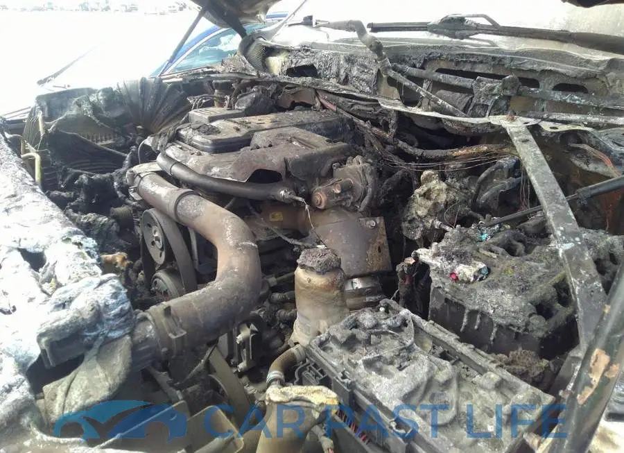 3C63RRJL9KG523877# 6