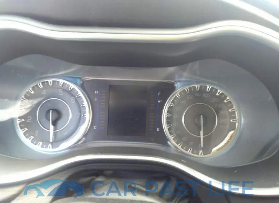 1C3CCCAB8GN193361# 7