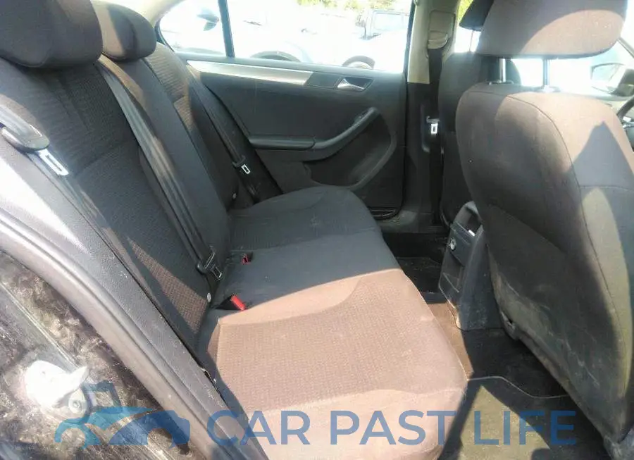 3VW1K7AJ6FM302992# 8