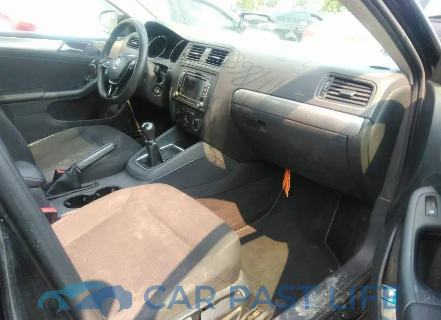 3VW1K7AJ6FM302992# 5