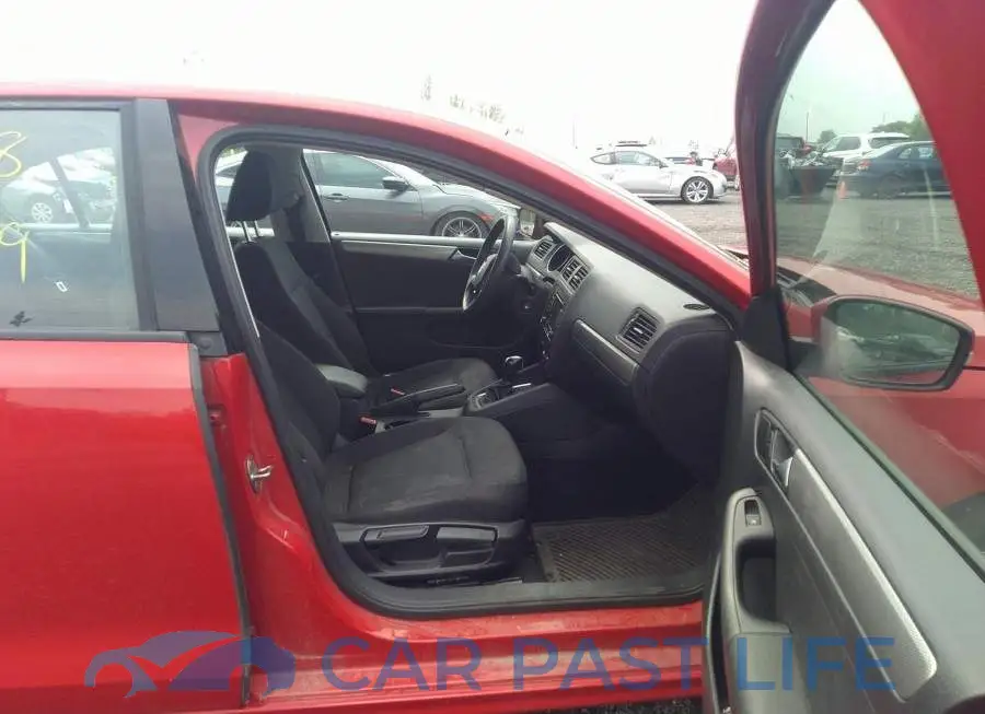 3VW2K7AJ4FM404389# 5