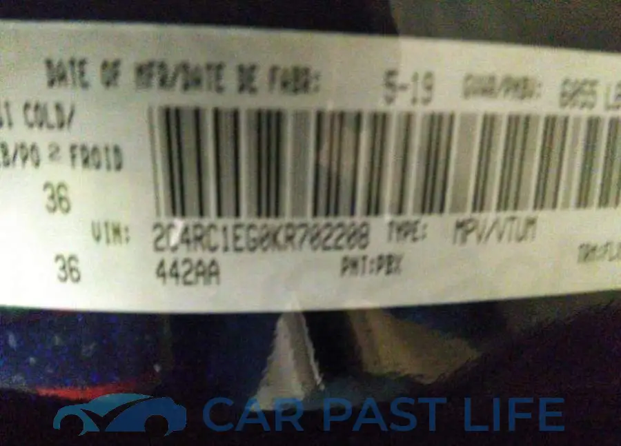 2C4RC1EG0KR702208# 10