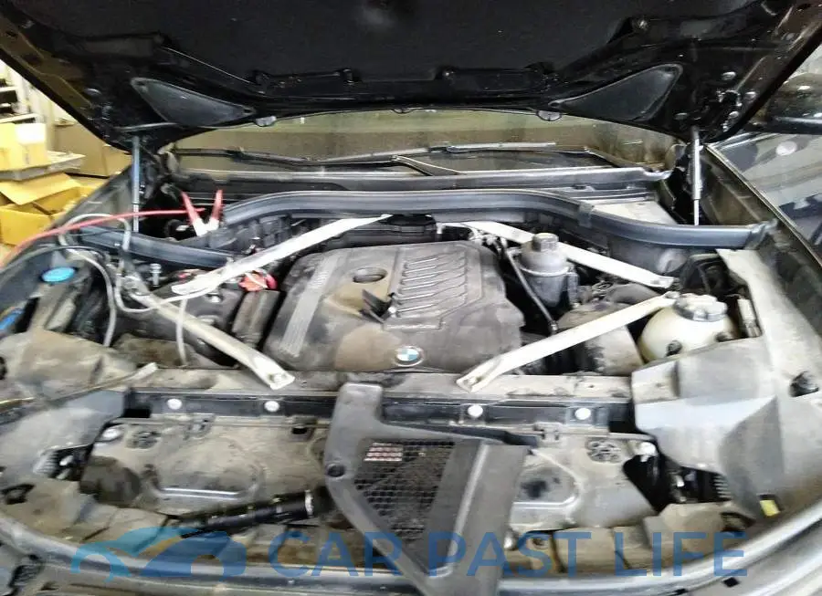 5UXCW2C56KLB43598# 10