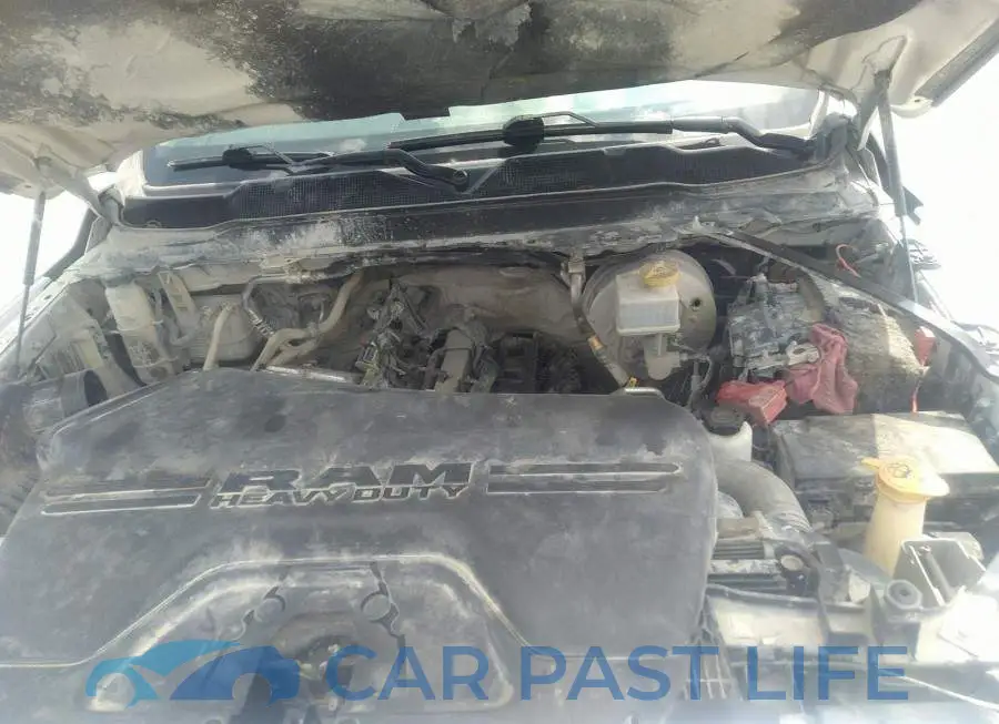 3C6UR5HJ2KG581010# 10