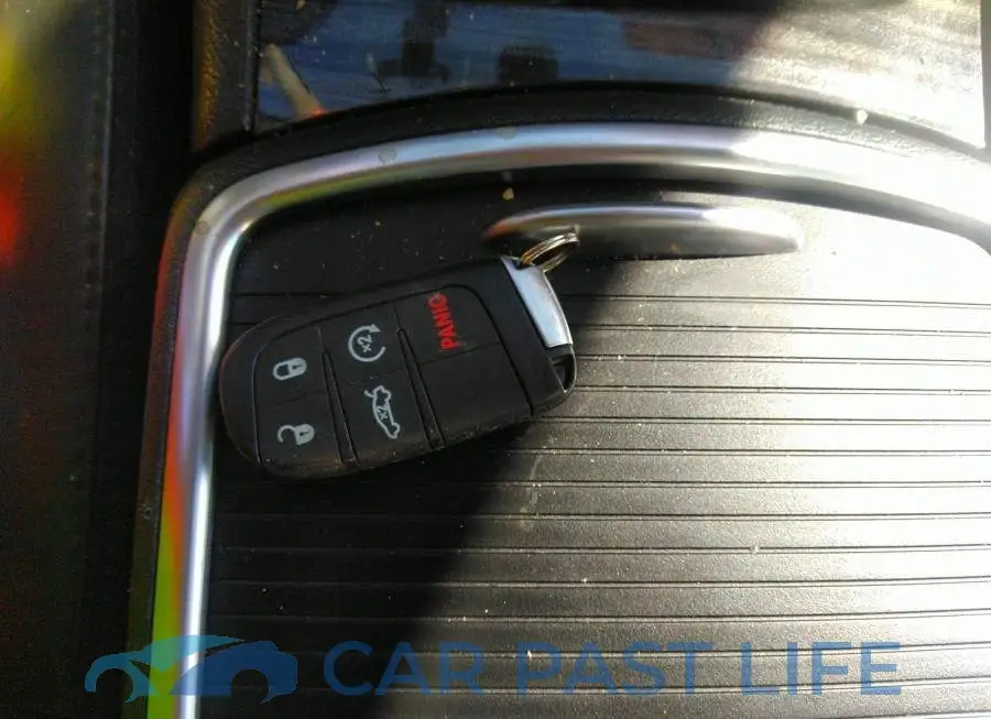 2C3CCAAG1GH260293# 11
