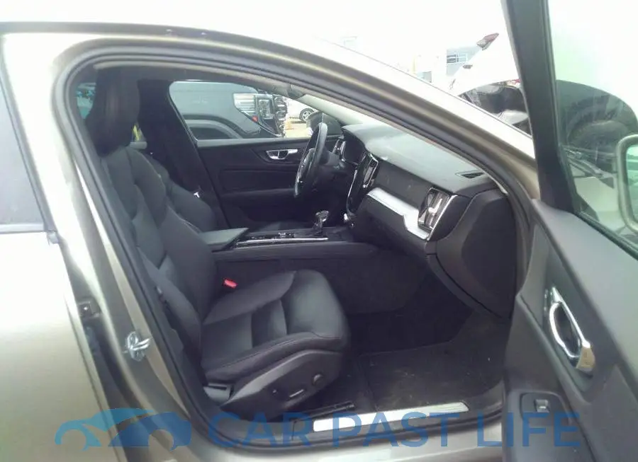7JRA22TK1KG001225# 5