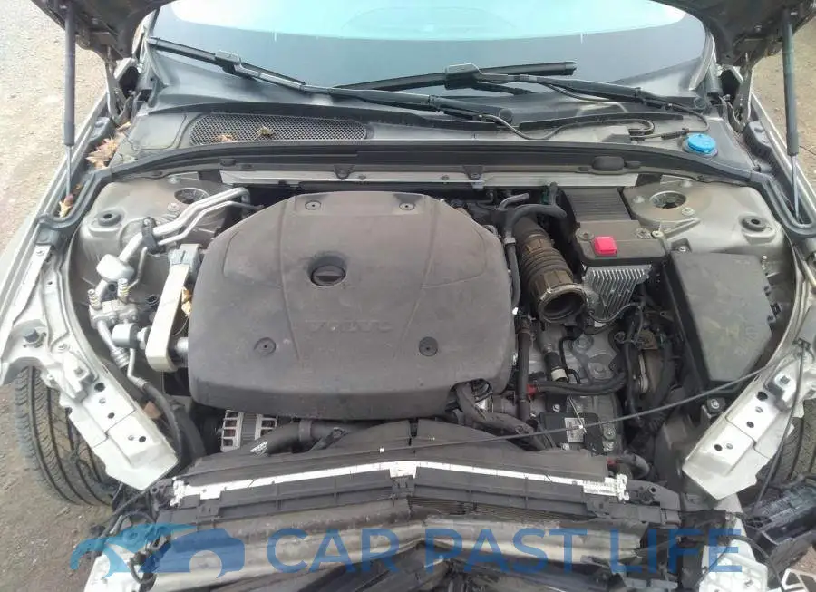 7JRA22TK1KG001225# 10