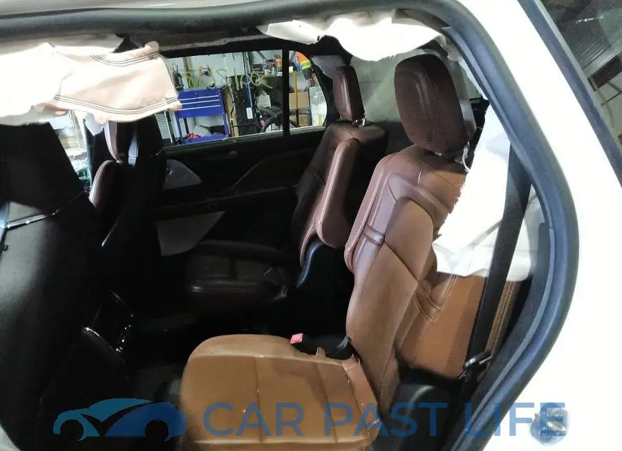 5LM5J7XC4MGL17894# 8