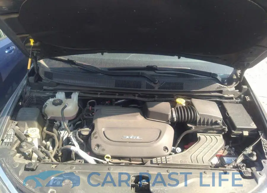 2C4RC1EG9JR330107# 10