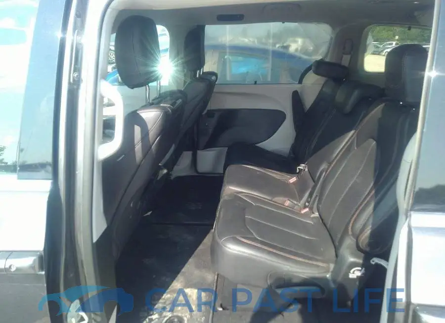2C4RC1EG9JR330107# 8