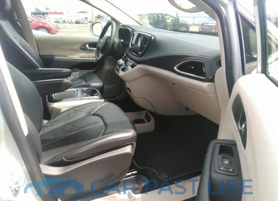 2C4RC3BG8NR216461# 5
