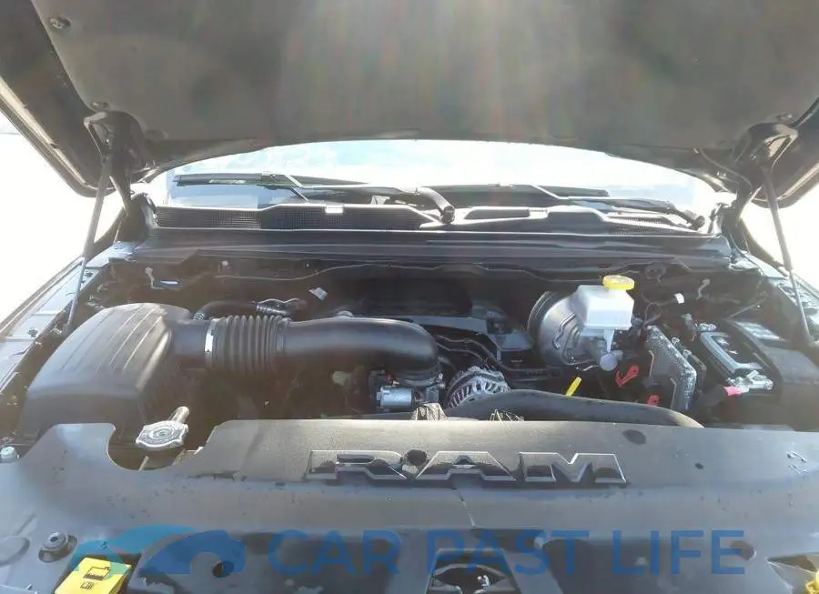 1C6SRFTT8NN104177# 10