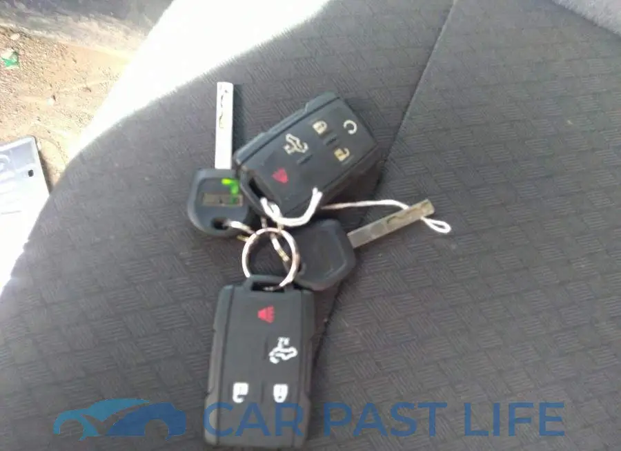 3GTU9BED3MG162351# 11
