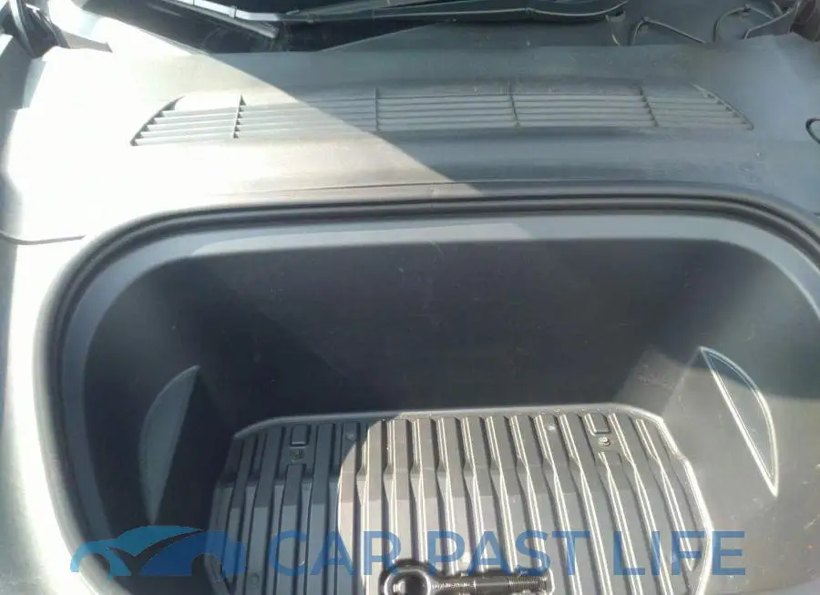 7SAYGDEF9NF437980# 10