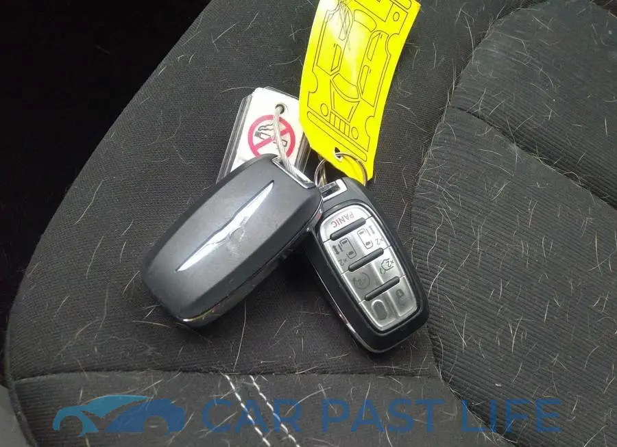 2C4RC1ZG7NR125059# 11