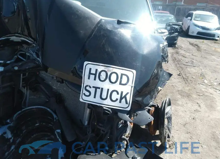 1C6RR7LG6MS582590# 10