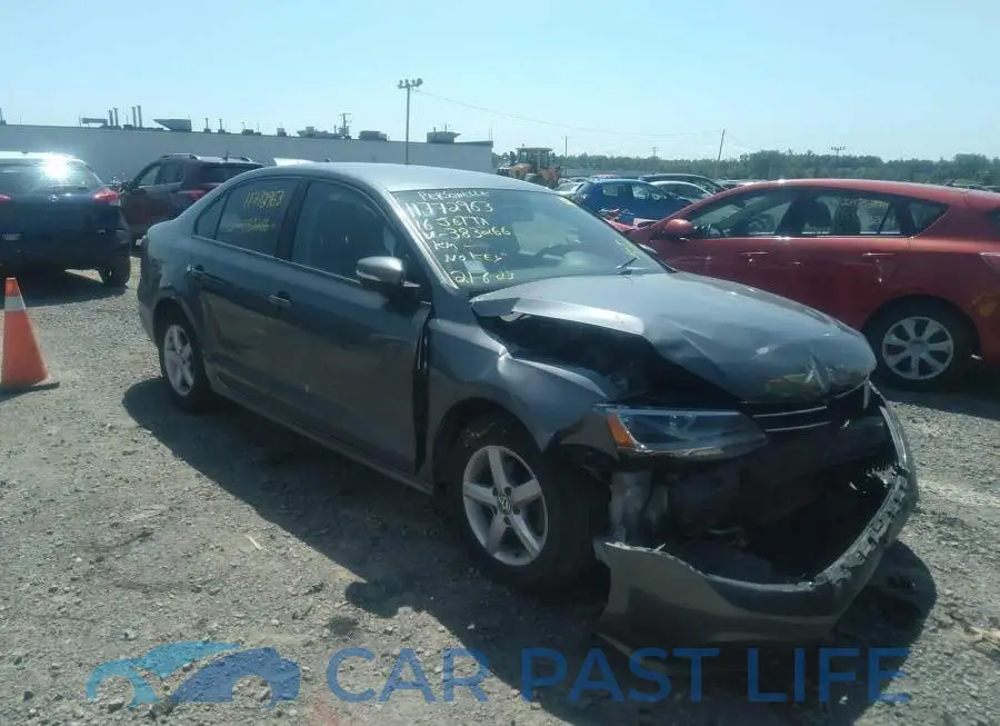 3VW167AJ0GM383266# 1
