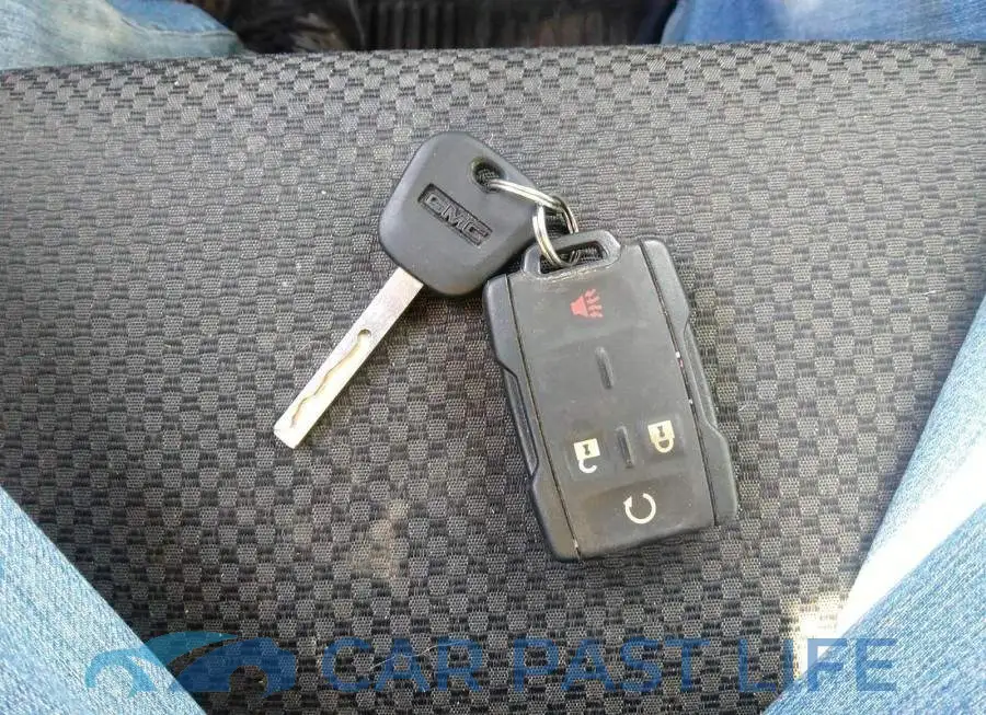 3GTU2MEC4GG200732# 11