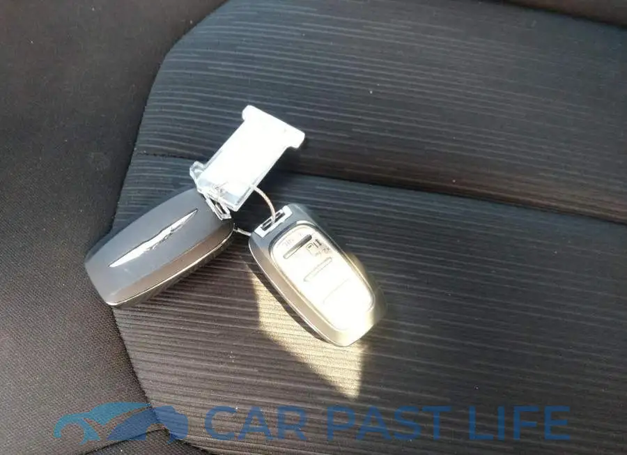 2C4RC3FG2NR231371# 11