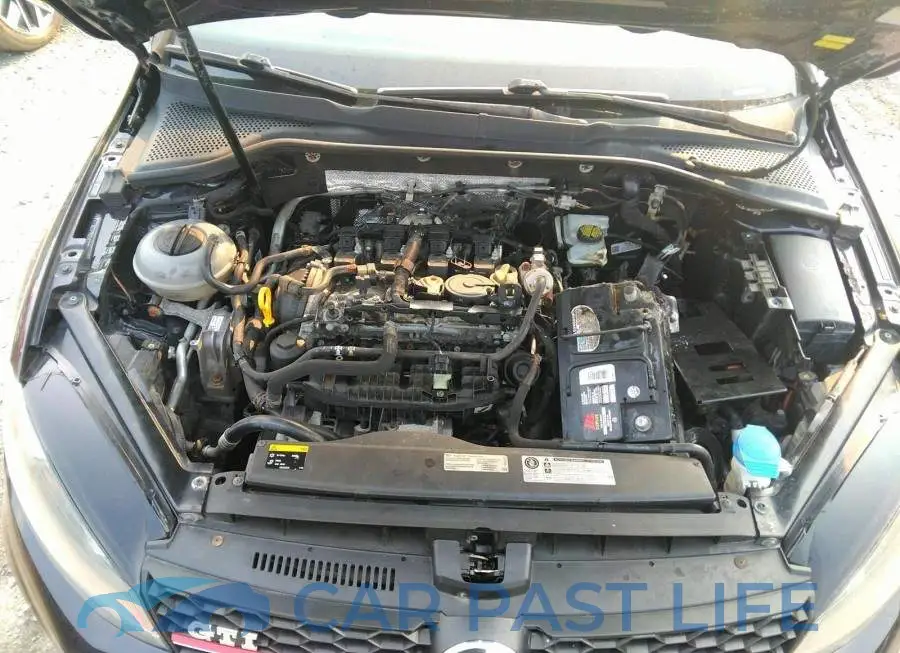3VW5T7AU2FM006277# 10
