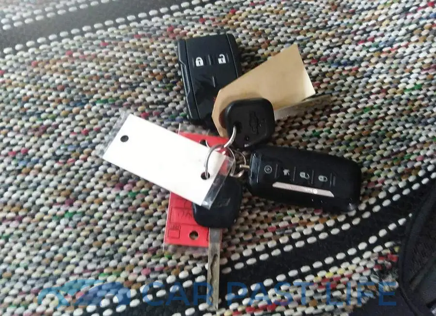 1GC1KVEG7HF129587# 11
