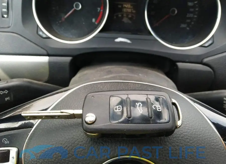 3VW1K7AJ2FM323256# 11