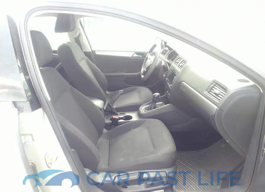 3VW2K7AJ6FM355521# 5