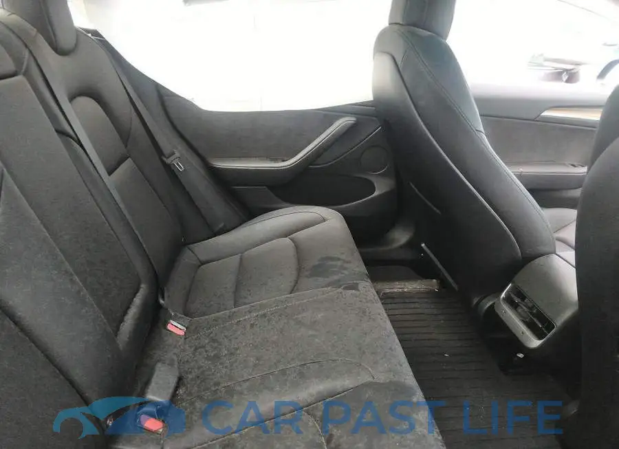 5YJ3E1EAXPF429048# 8