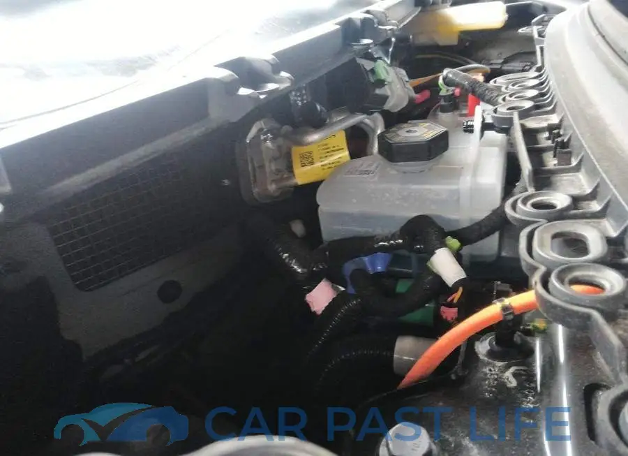 5YJ3E1EAXPF429048# 10