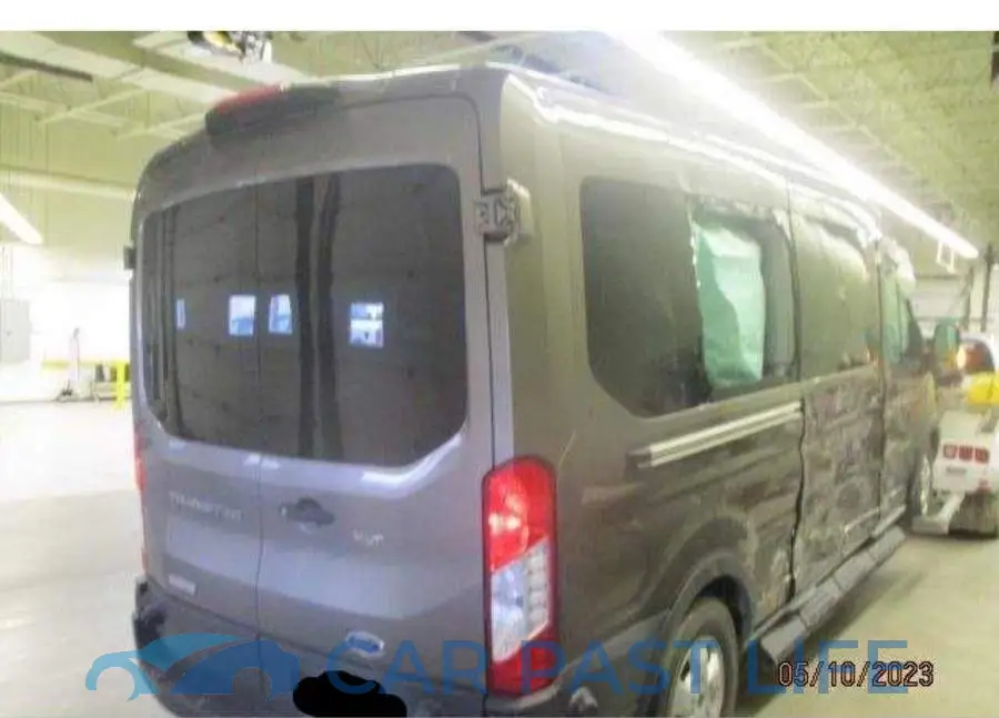 1FBAX2CV9JKA71307# 4