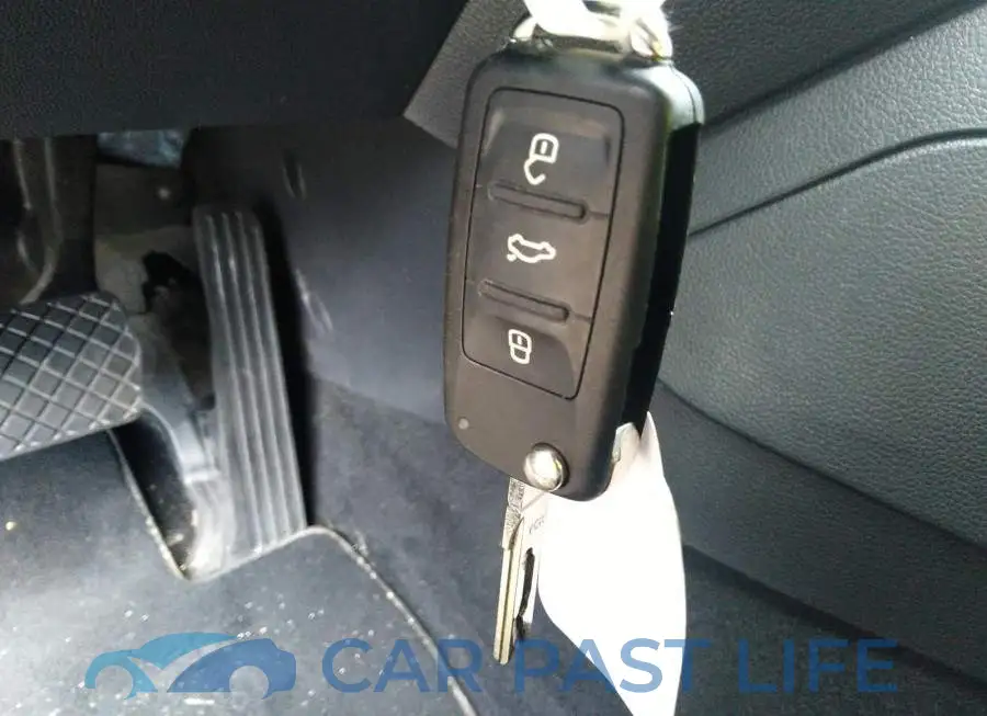 3VW2K7AJ7FM311625# 11
