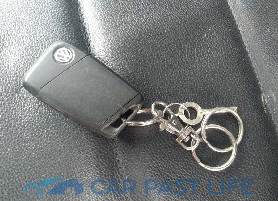 3VV4B7AX4JM108430# 11
