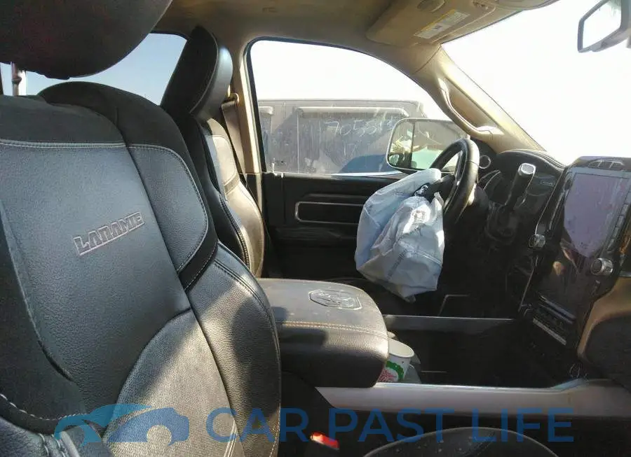 3C6UR5FL3KG705323# 5