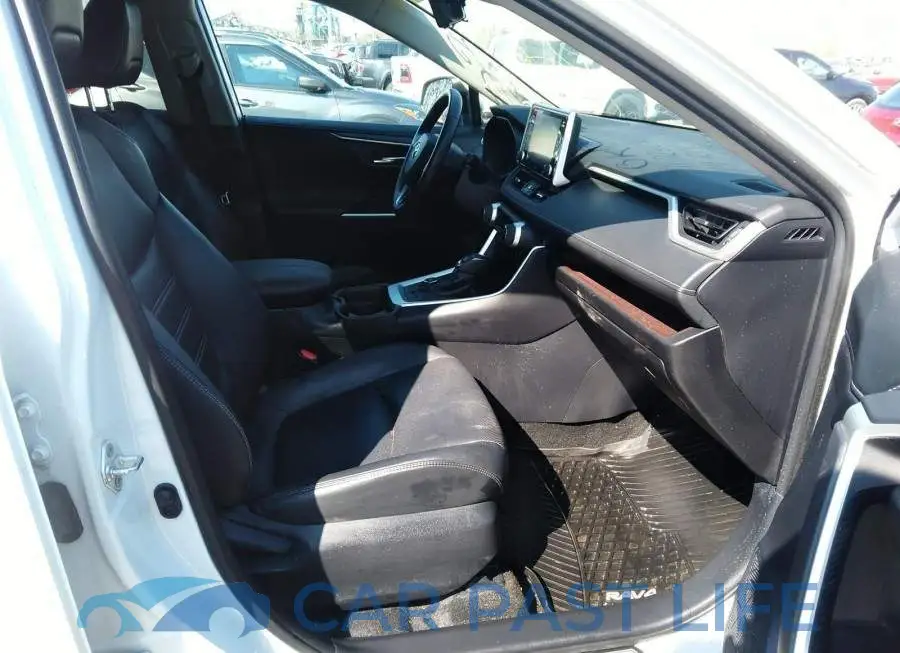 2T3DWRFV8KW010796# 5