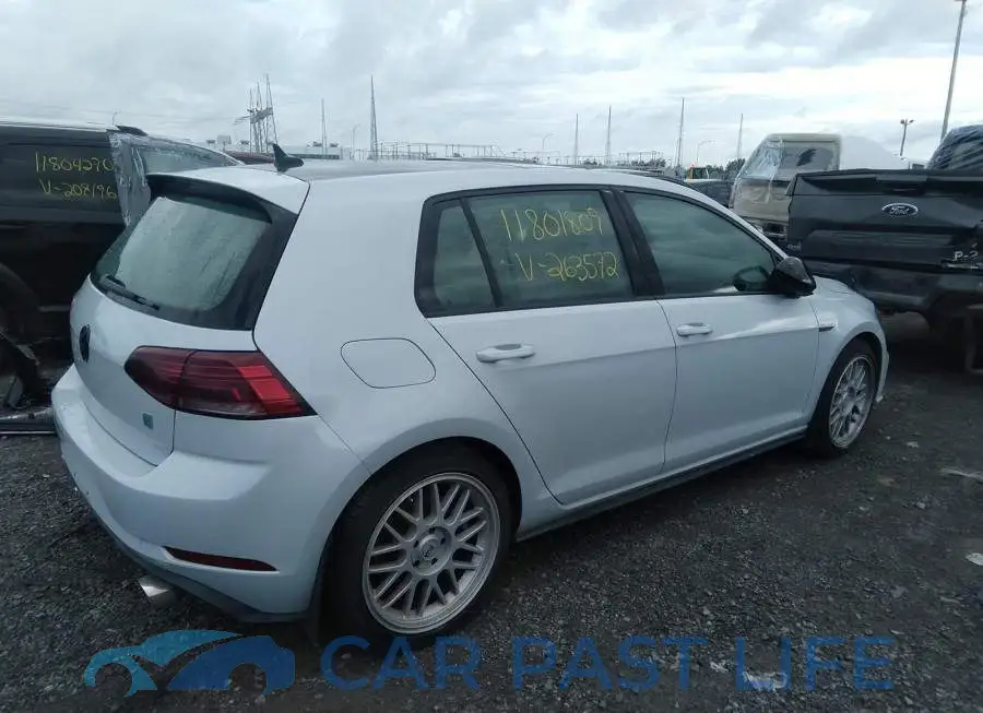 3VW547AU9JM263572# 4