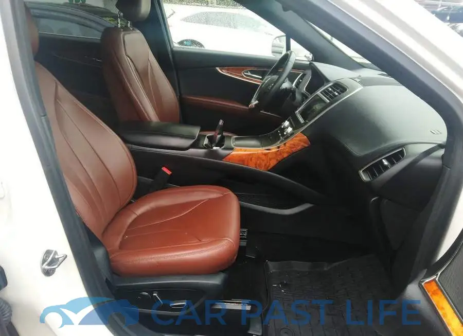 2LMPJ8LR2HBL48056# 5