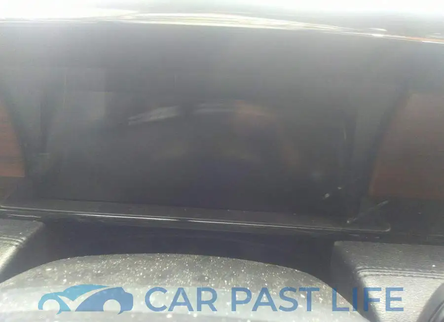 5LMJJ2LT3JEL11390# 7