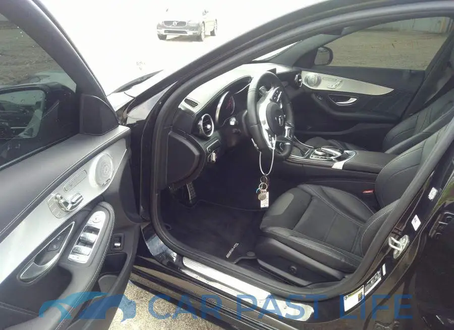 55SWF8GB5LU330879# 5