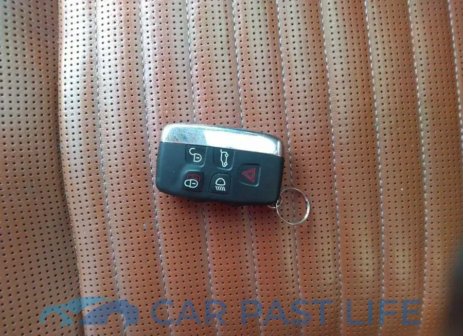 SALCT2BG2HH634670# 11