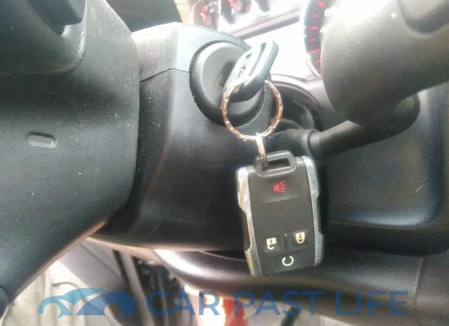 3GTU2UEC2FG243044# 11